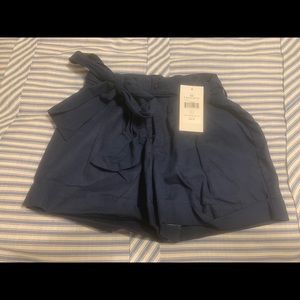 NWT, Lauren James bow short